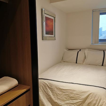 Homestay Room With Stunning Thames River View Лондон Екстериор снимка