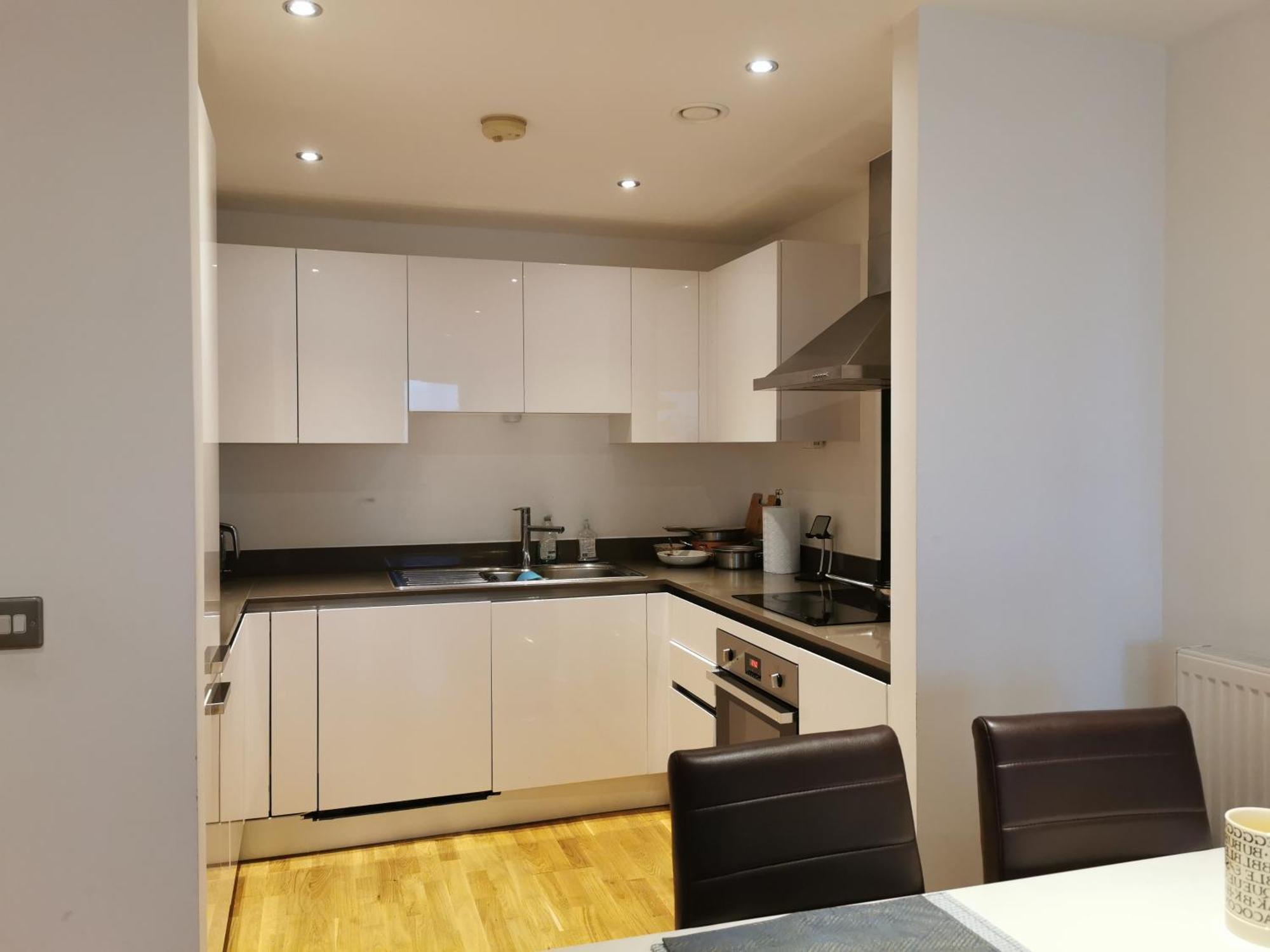 Homestay Room With Stunning Thames River View Лондон Екстериор снимка